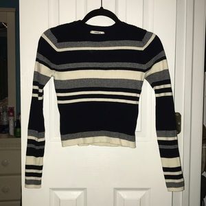 Cropped navy and white stripped sweater